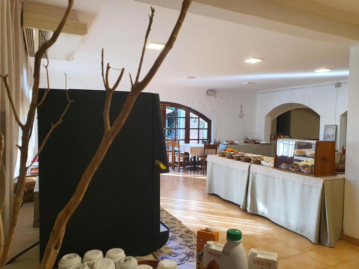 Hotel Riomar 圣马蒂登普里斯 外观 照片